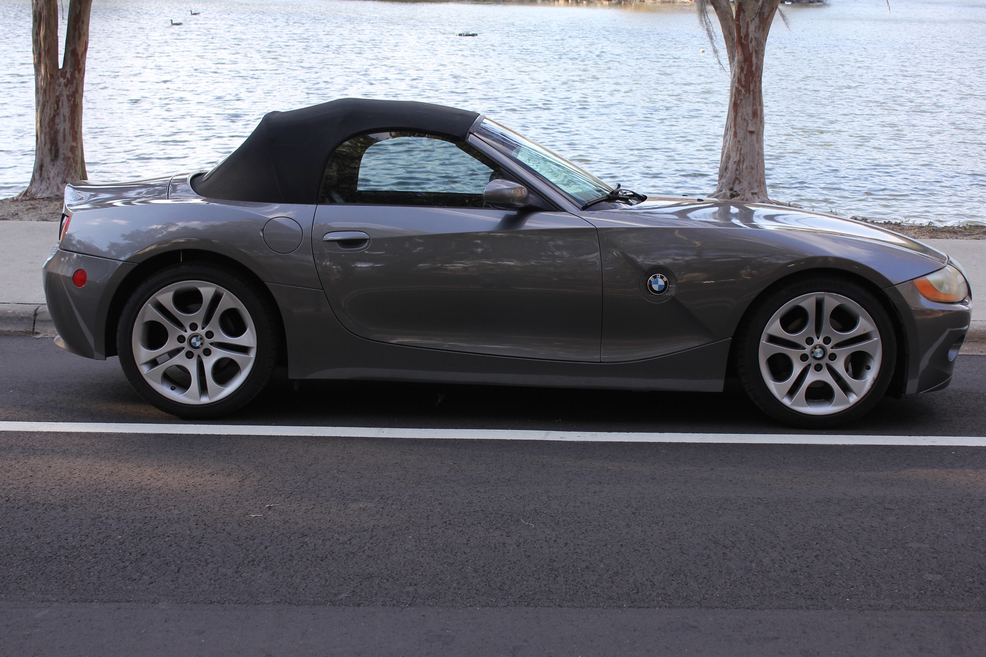 2003 BMW Z4 2D Roadster 3.0