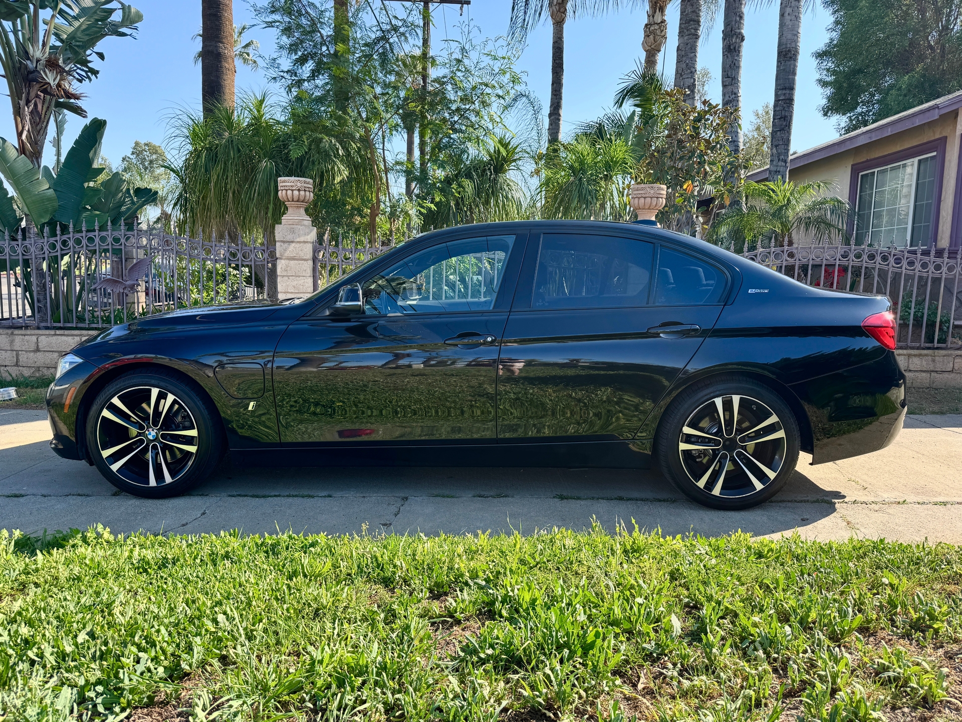2018 BMW 3-Series 330e