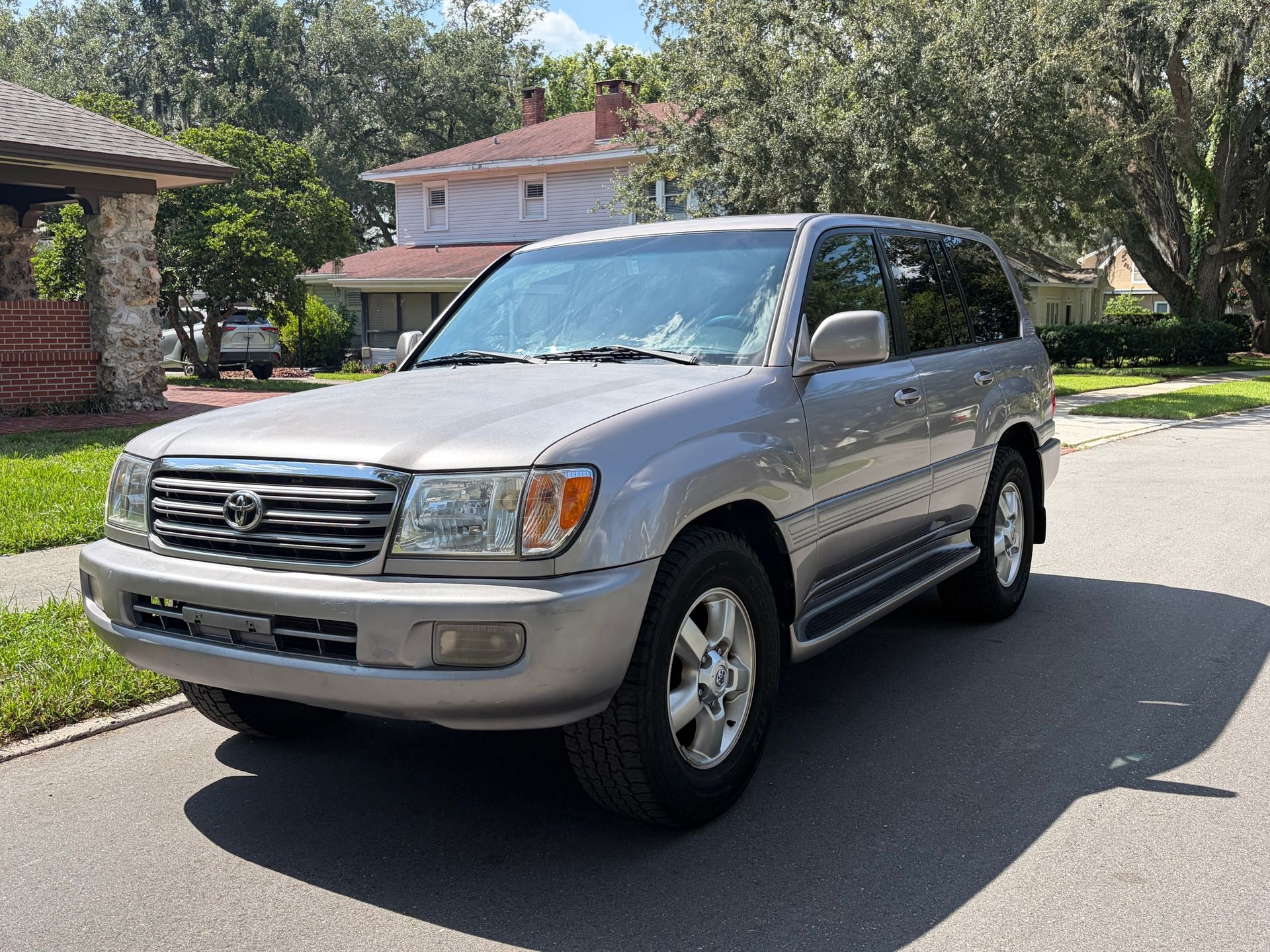 2005 Toyota Land Cruiser 4D SUV