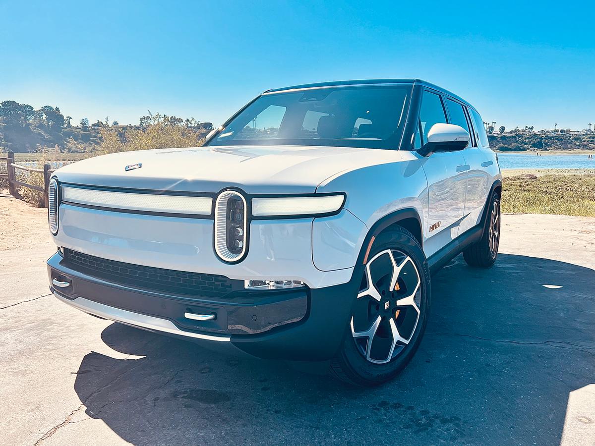 2023 RIVIAN R1S For Sale in Lake Forest, California for $92,000.00 ...