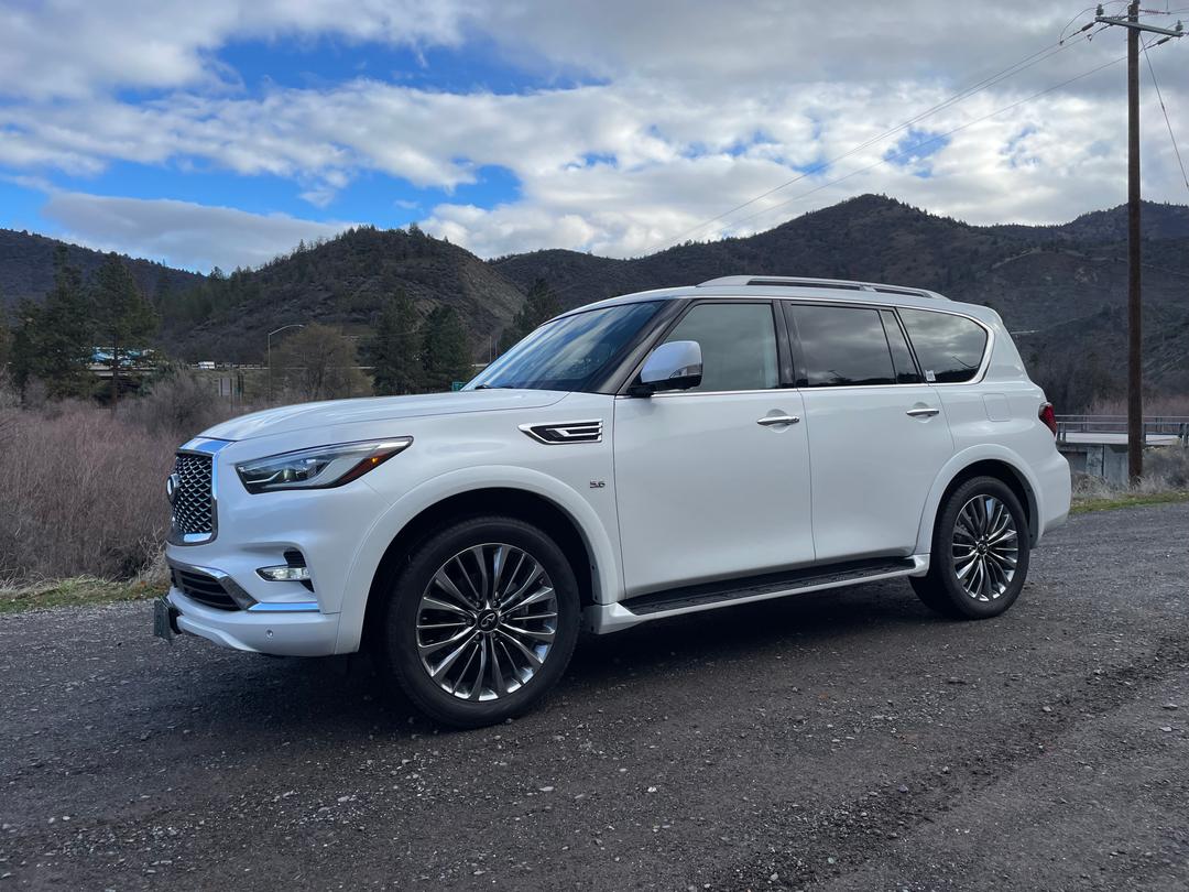 INFINITI_QX80 