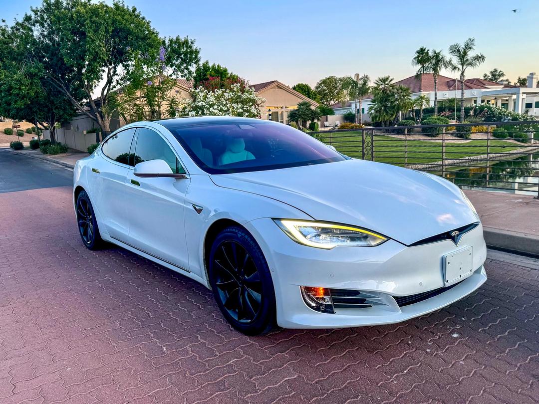 Tesla_Model S 