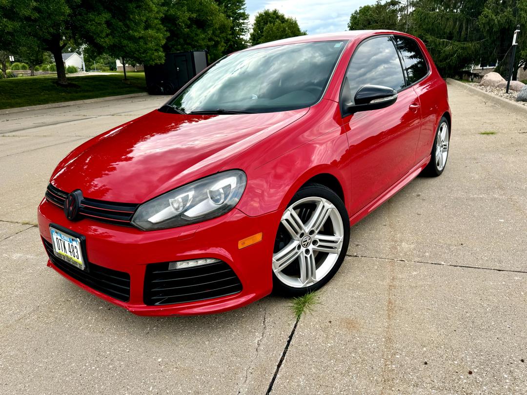 Volkswagen_Golf R 