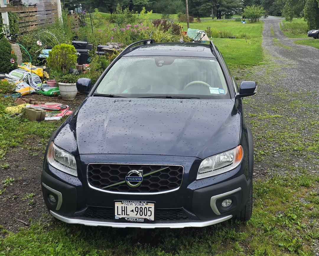 Volvo_XC70 