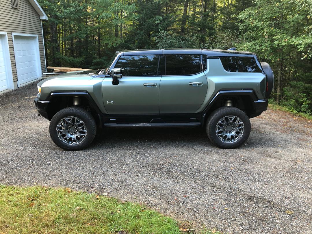 GMC_HUMMER EV 