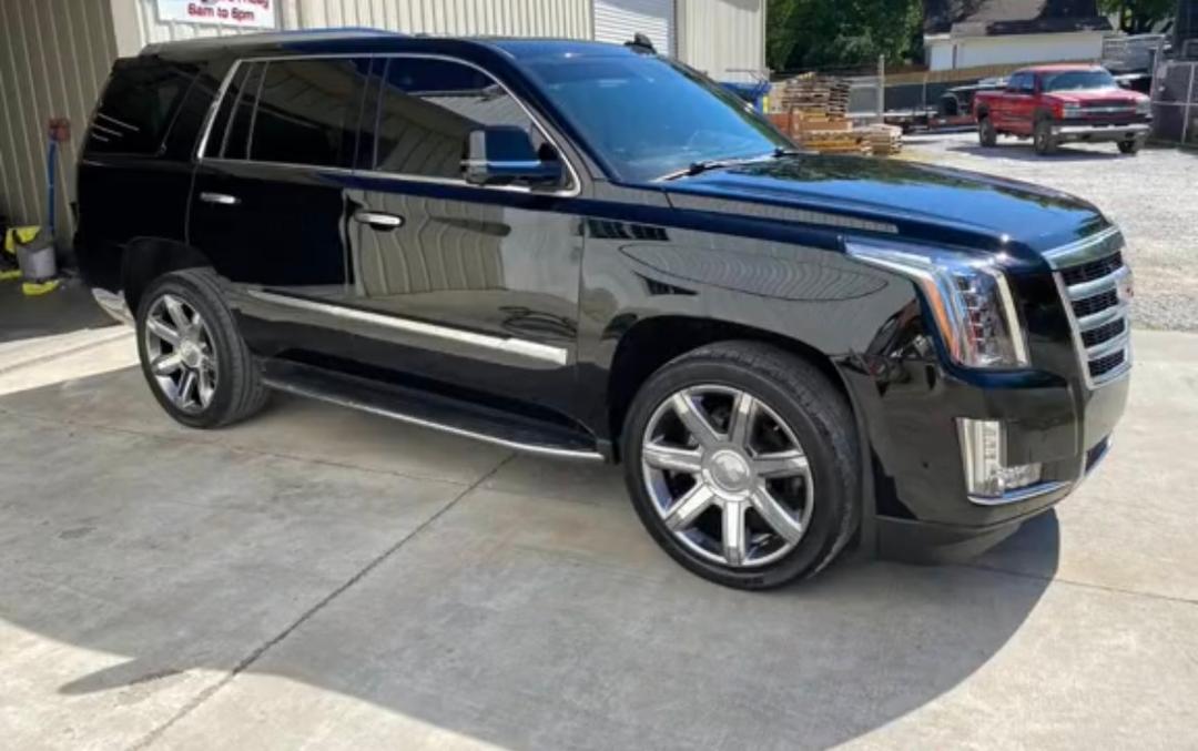 Cadillac_Escalade 