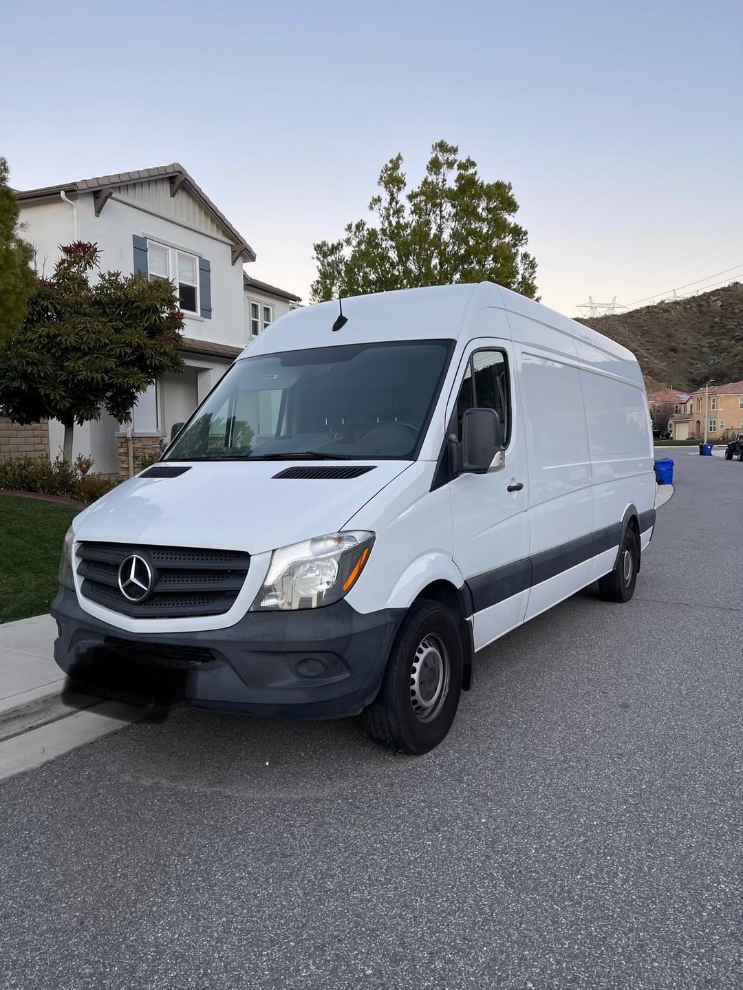 Mercedes-Benz_Sprinter 2500 