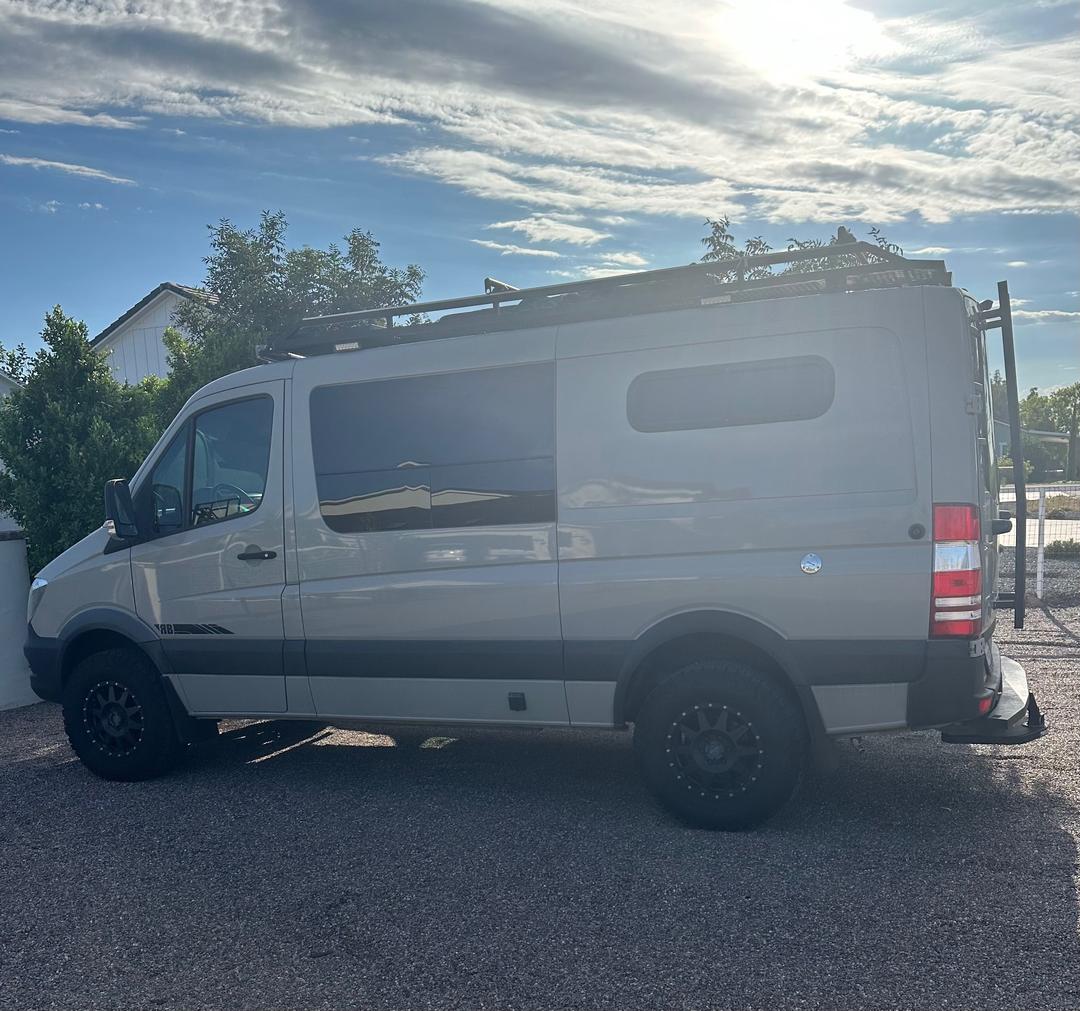 Mercedes-Benz_Sprinter 2500 