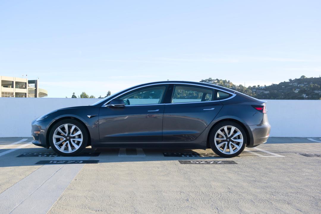 Tesla_Model 3 