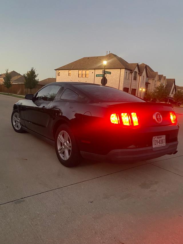2010 Ford Mustang For Sale in Frisco, Texas for 11,950.00 PrivateAuto