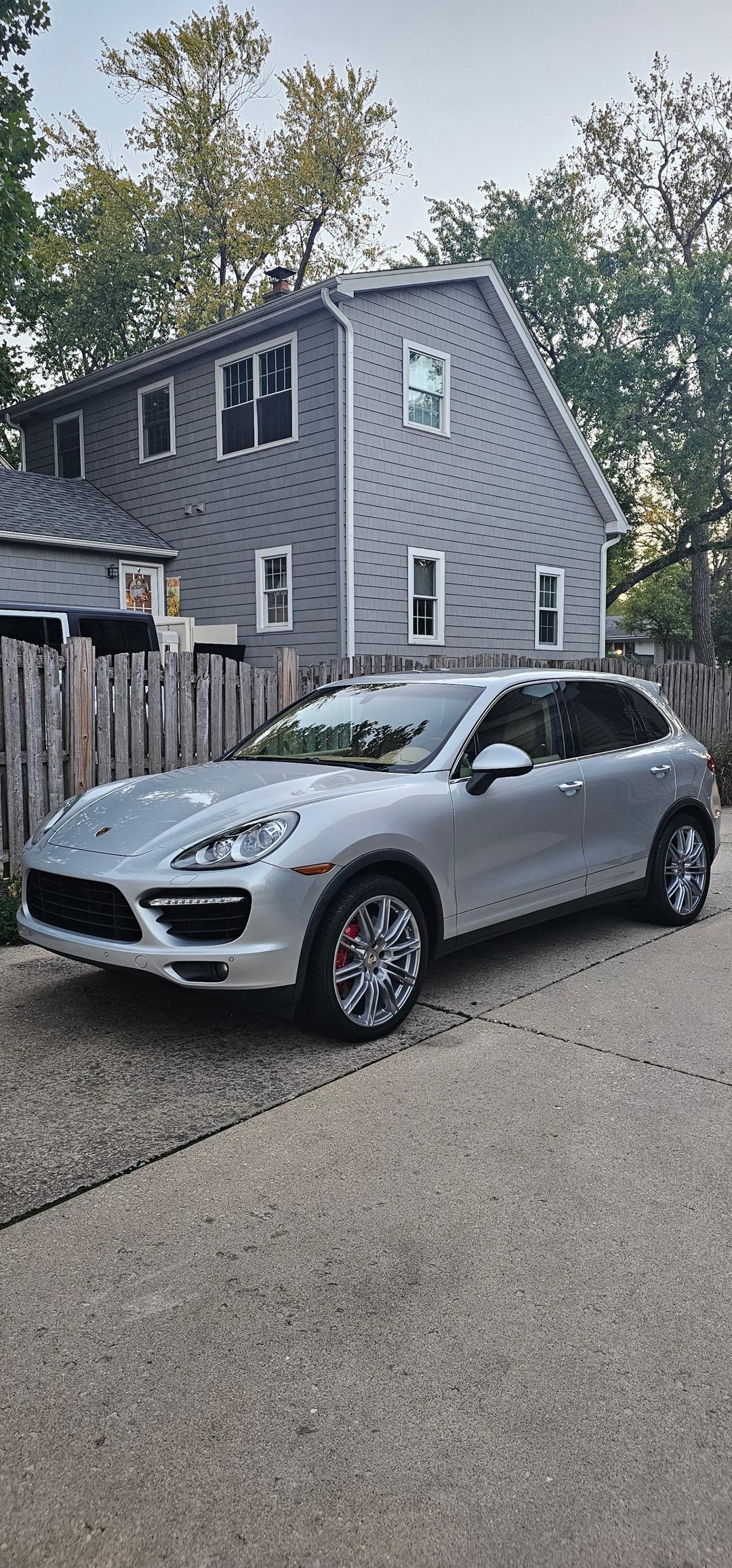 Porsche_Cayenne 