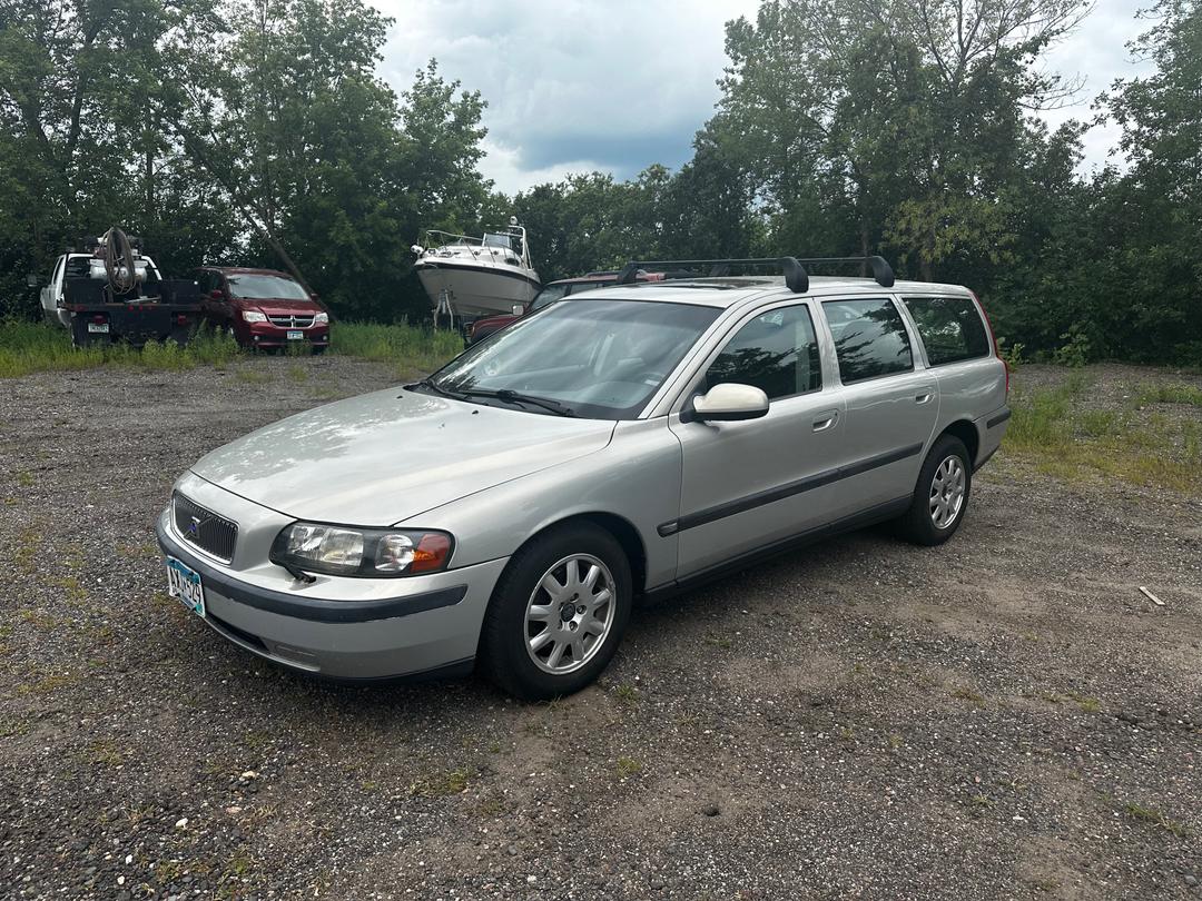 Volvo_V70 