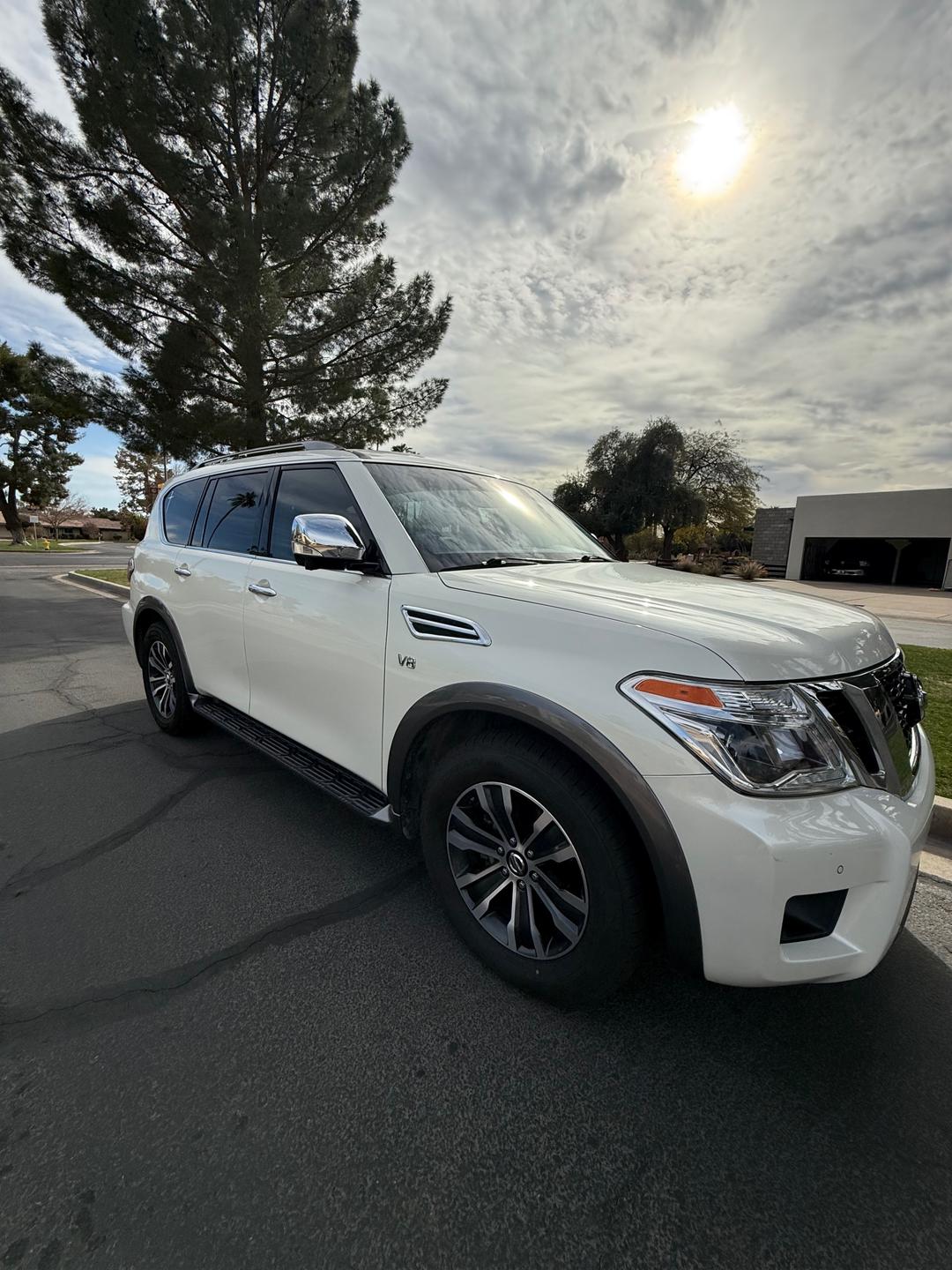 Nissan_Armada 