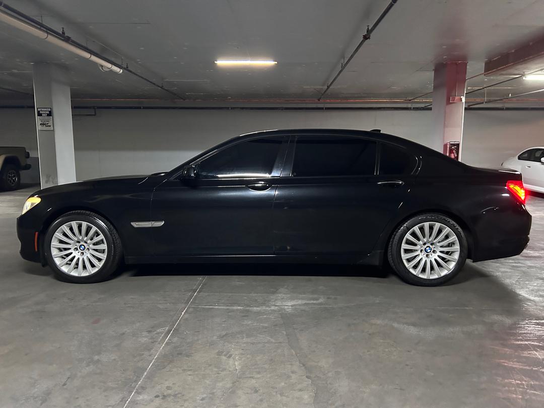 BMW_7-Series 