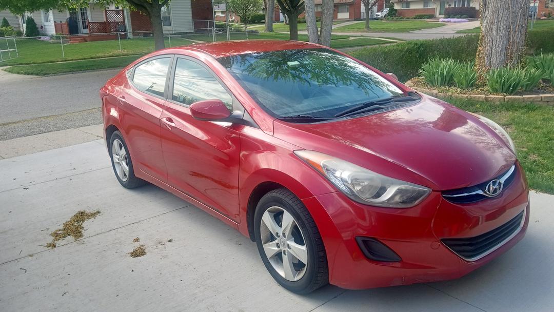 Hyundai_Elantra 