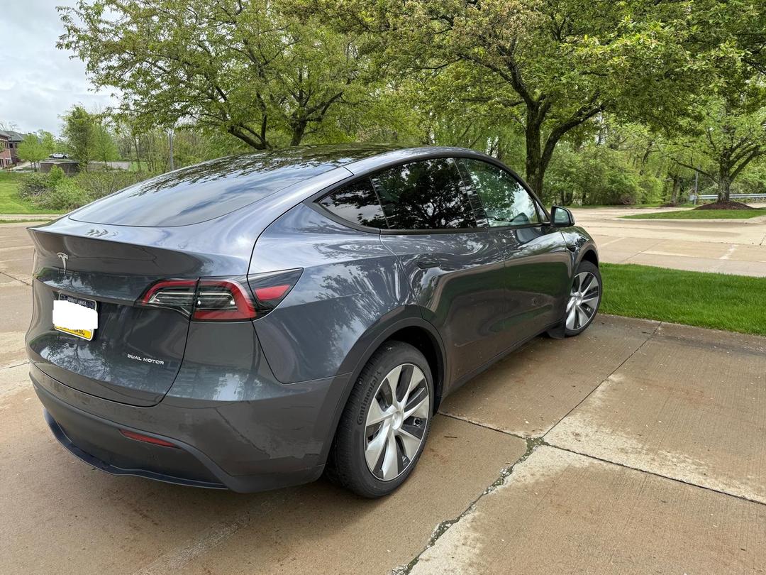 Tesla_Model Y 