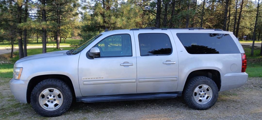 Chevrolet_Suburban 