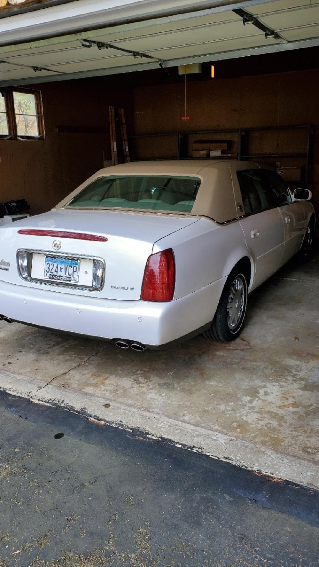 Cadillac_DeVille 