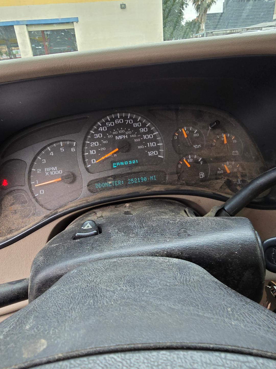Chevrolet_Silverado 2500 