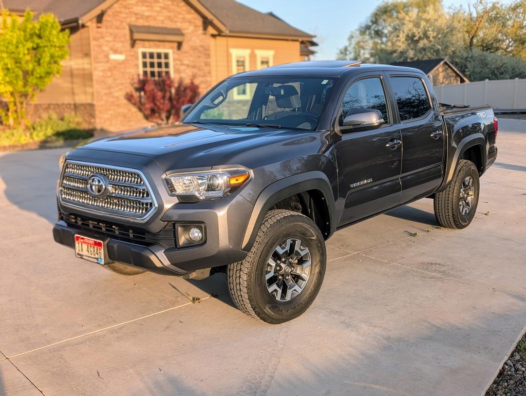Toyota_Tacoma 