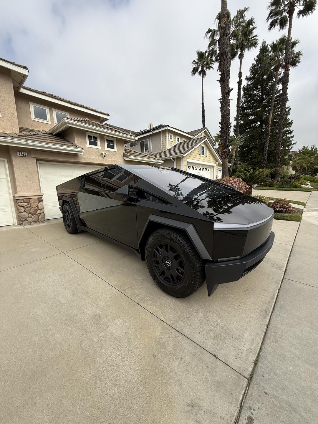 Tesla_Cybertruck 