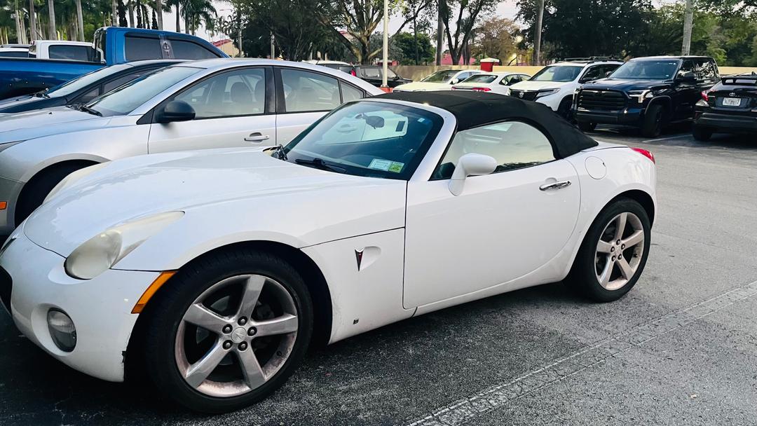 Pontiac_Solstice 