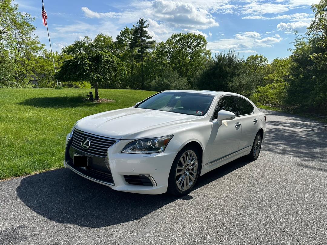 Lexus_LS 460 