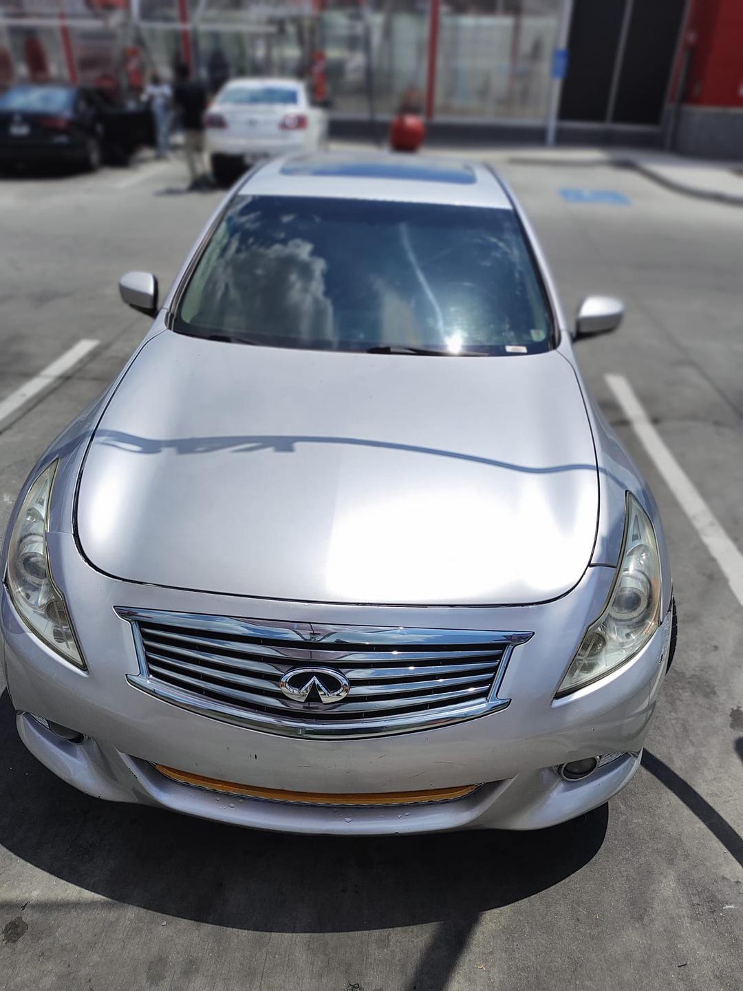 INFINITI_G37 
