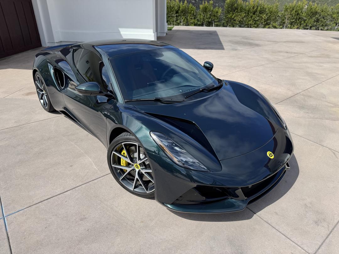 Lotus_Emira 