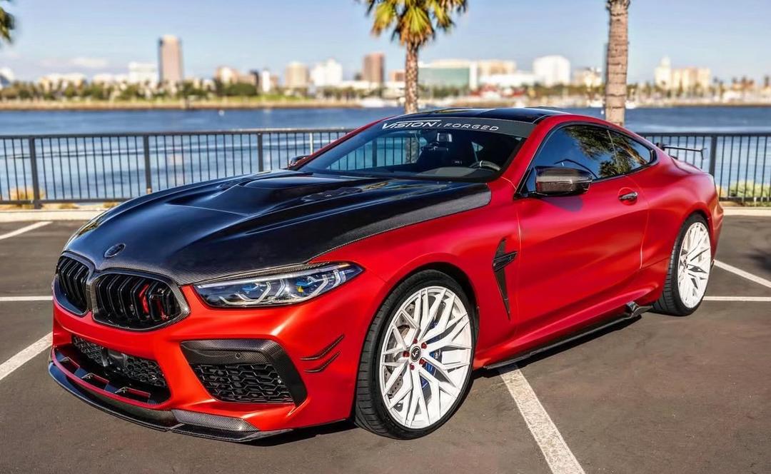 BMW_M8 