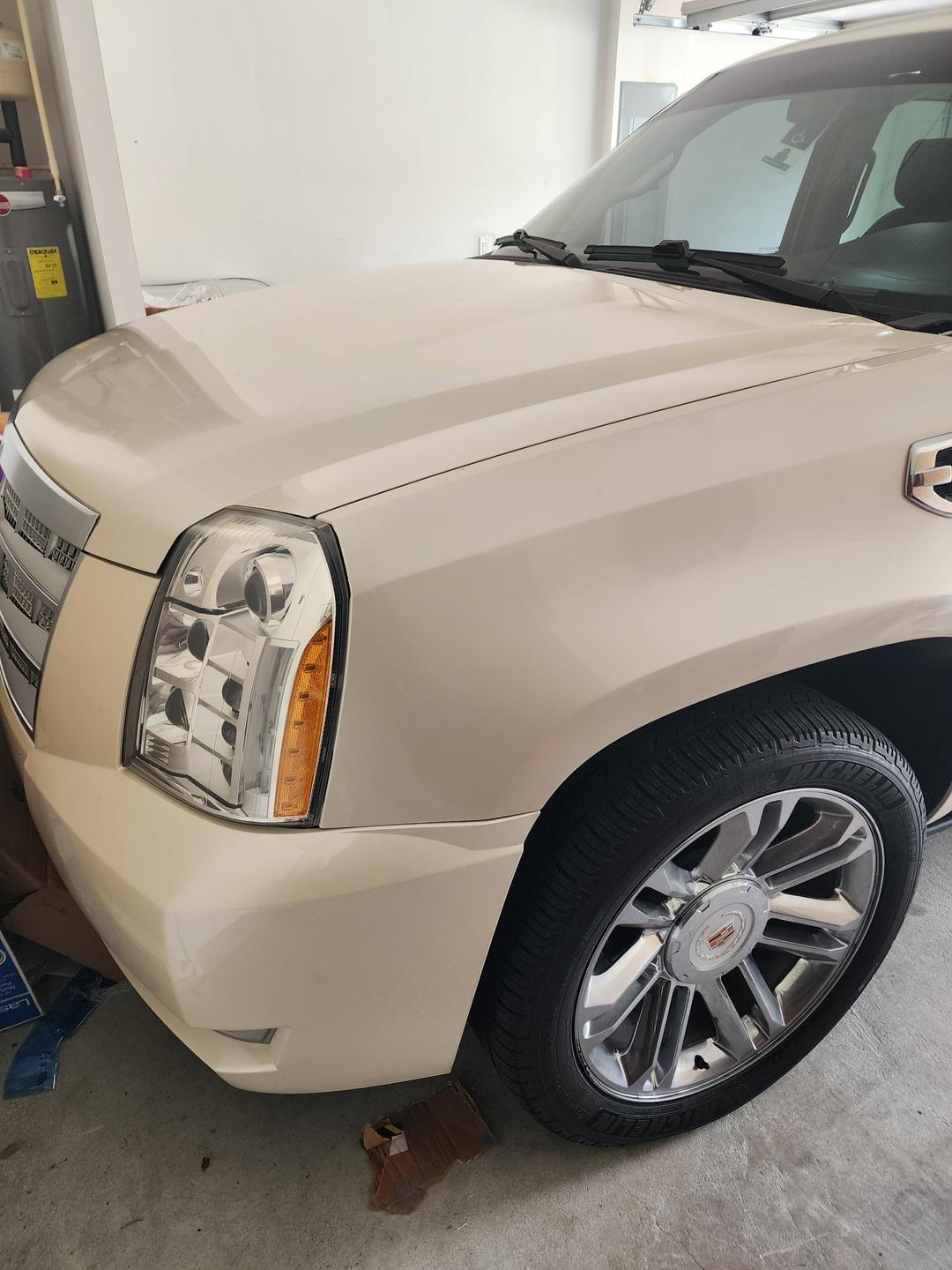 Cadillac_Escalade 