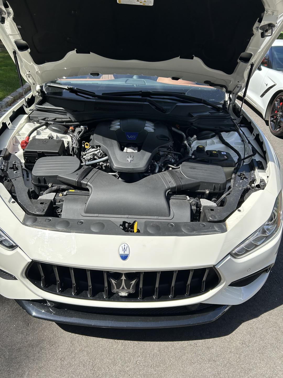 Maserati_Ghibli 