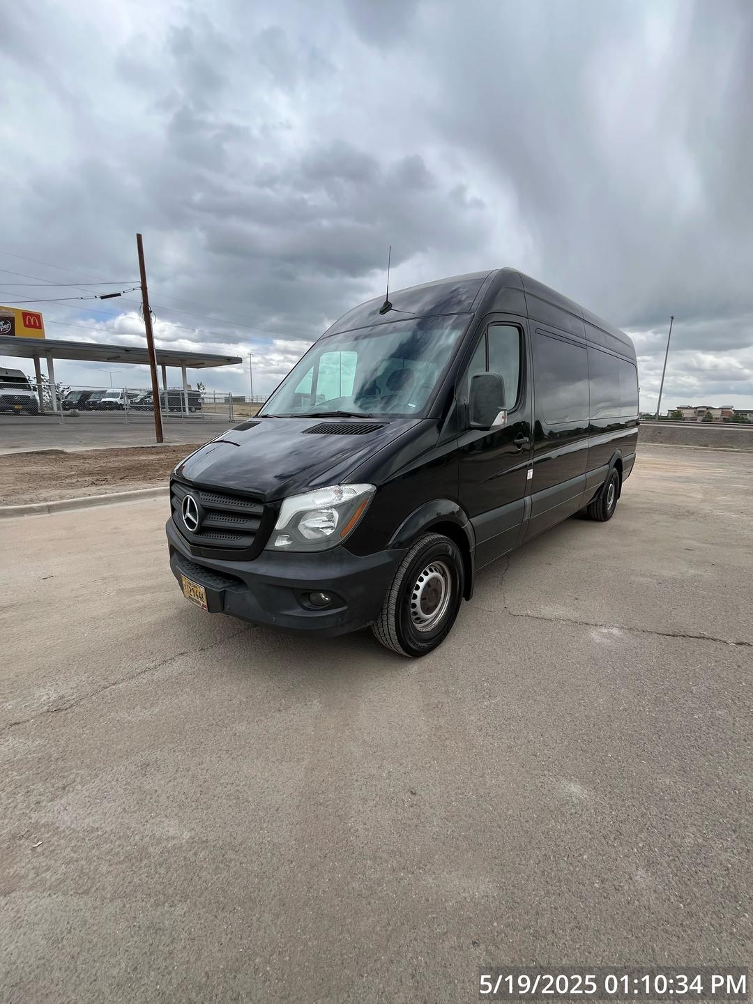 Mercedes-Benz_Sprinter 2500 
