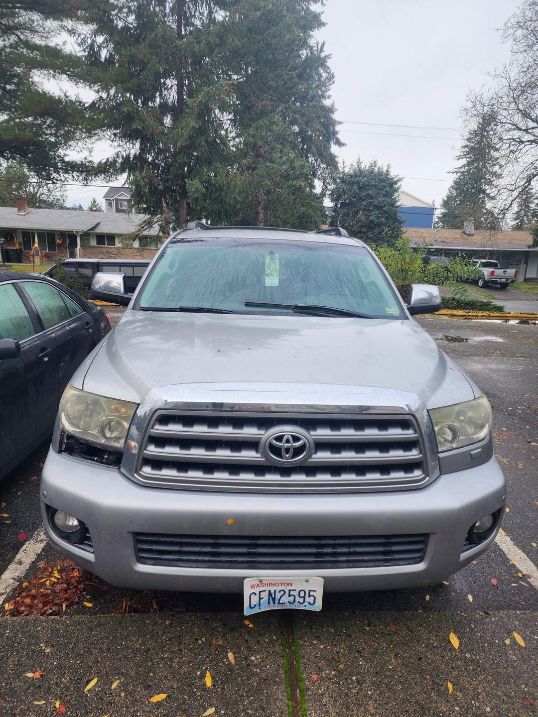 Toyota_Sequoia 