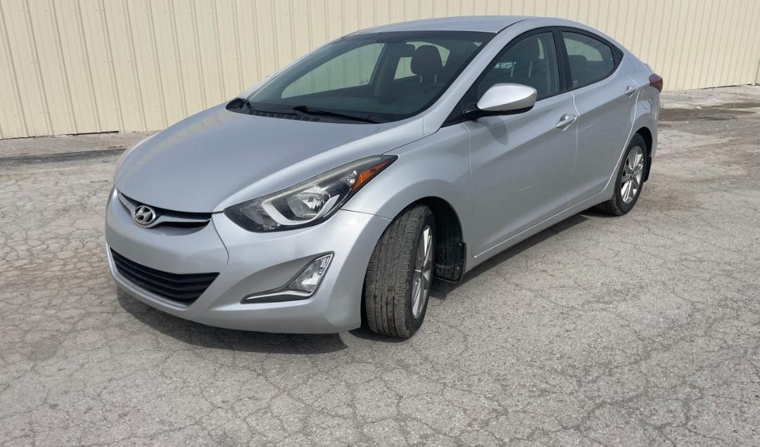 Hyundai_Elantra 
