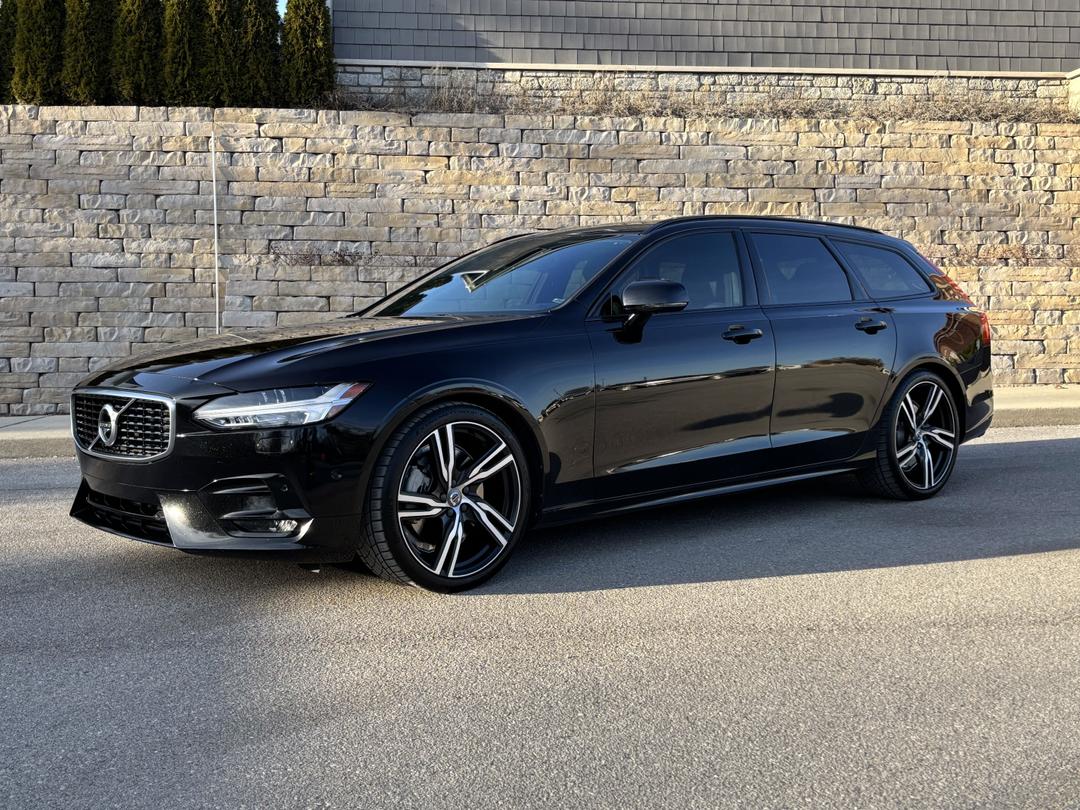 Volvo_V90 