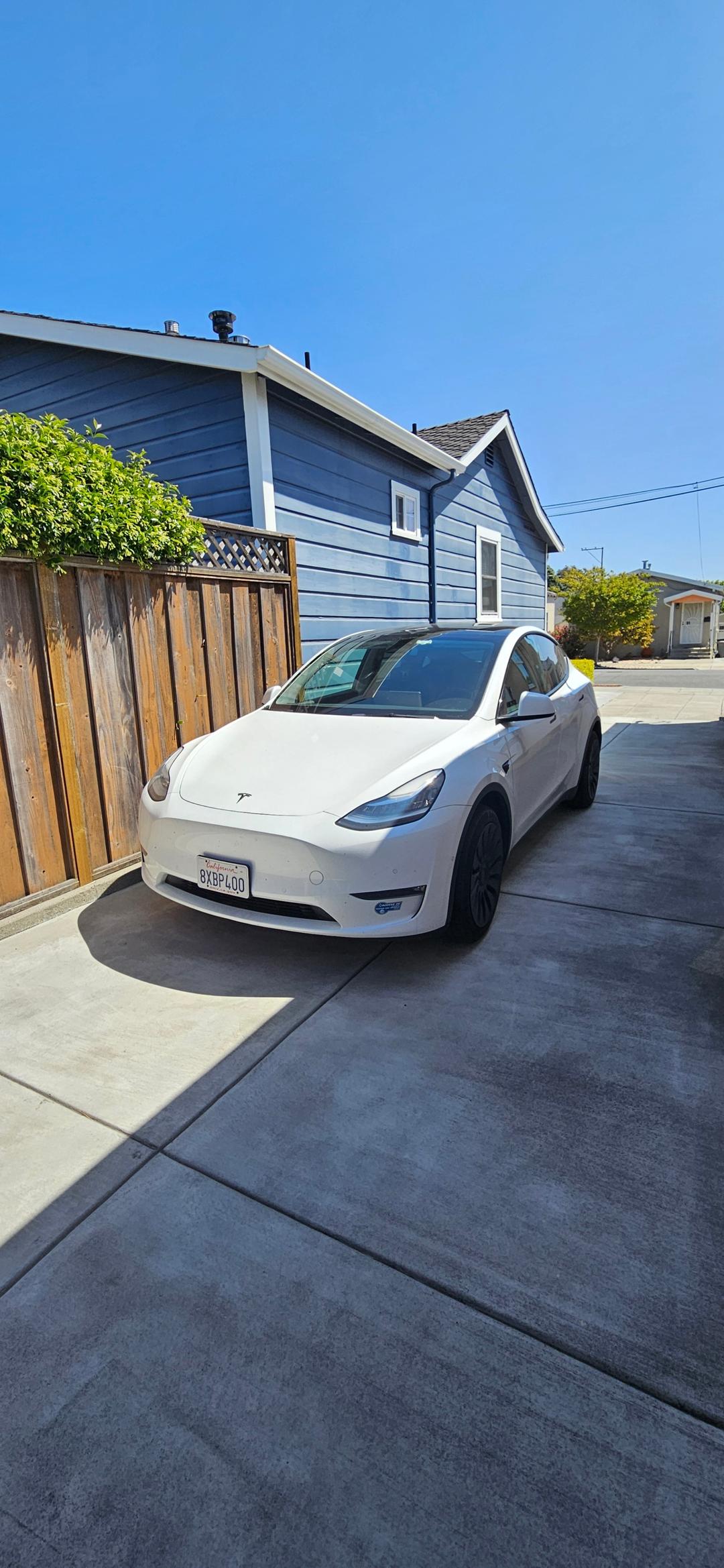 Tesla_Model Y 