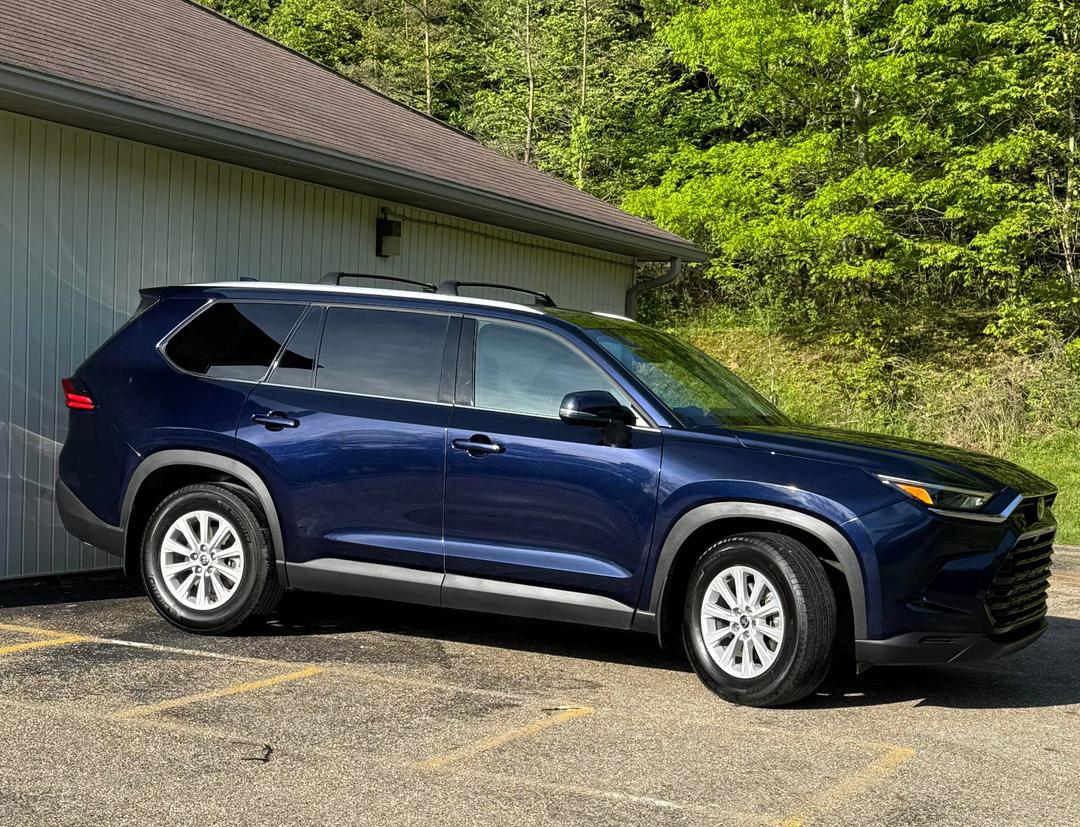 Toyota_Grand Highlander 