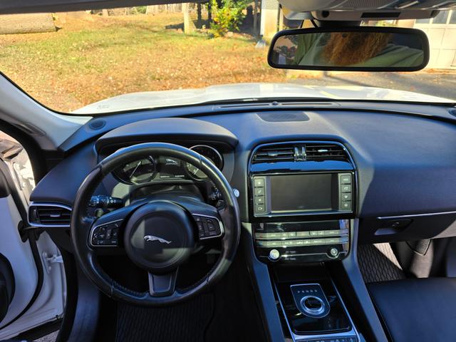 car_image_202x236