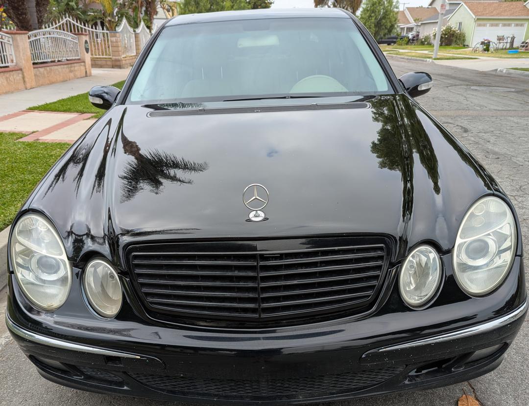 Mercedes-Benz_E Class 