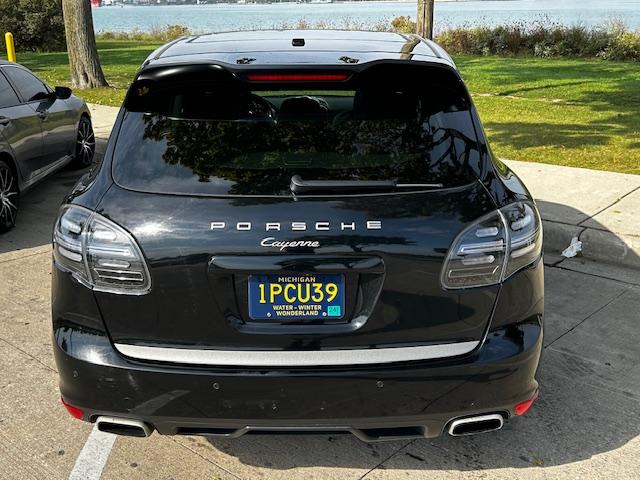 Porsche_Cayenne 