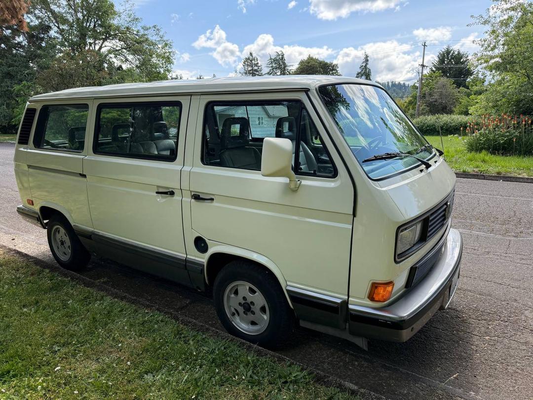 Volkswagen_Vanagon 