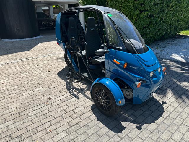 car_image_202x236
