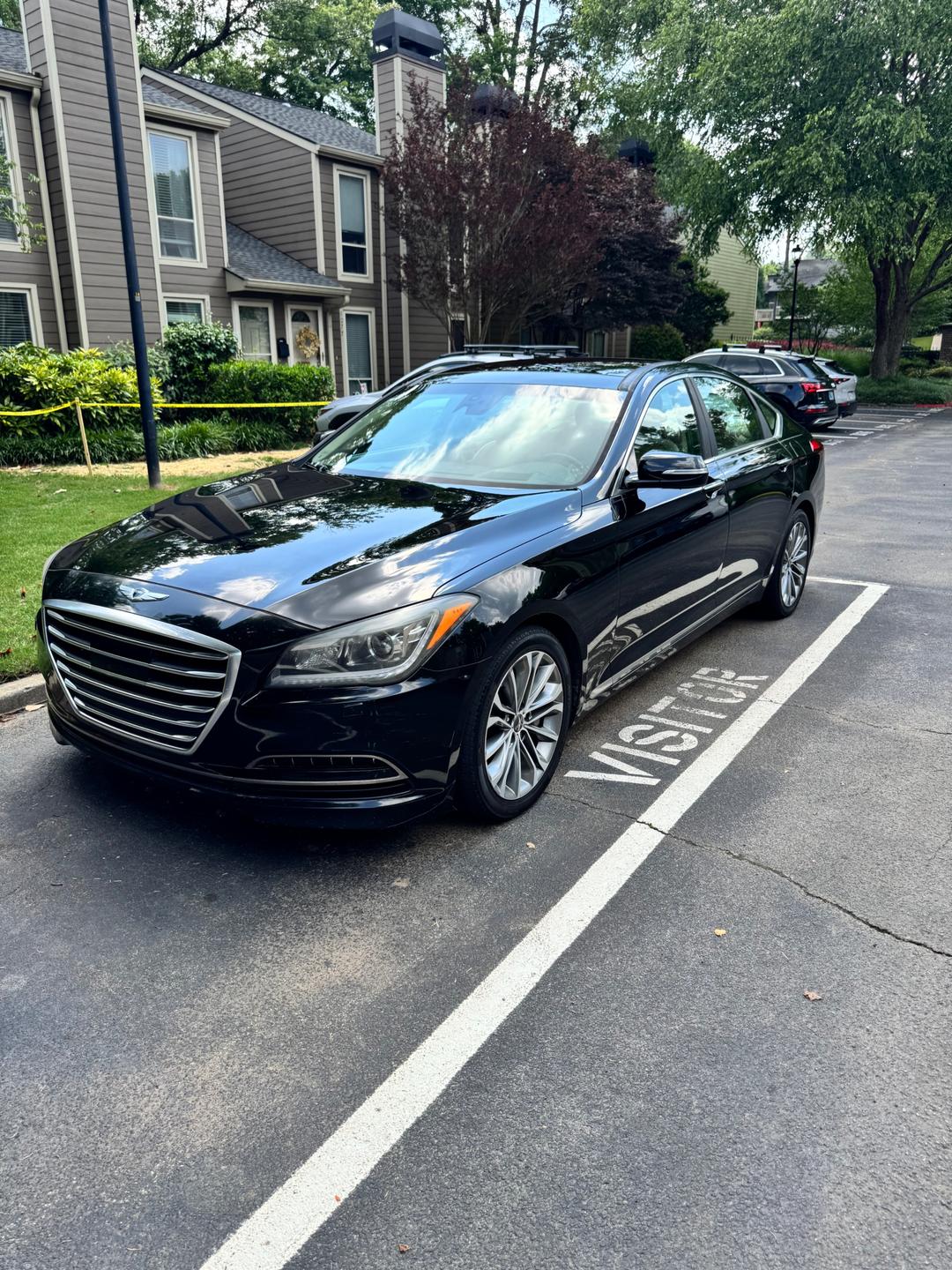 Hyundai_Genesis 