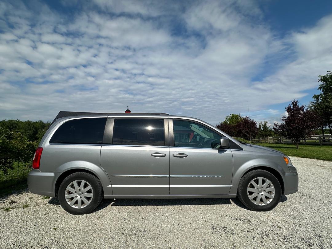 Chrysler_Town & Country 