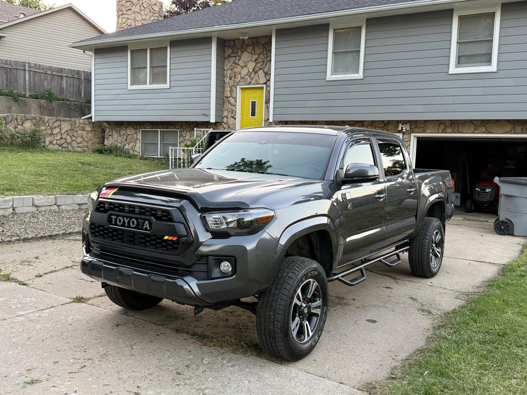 Toyota_Tacoma 