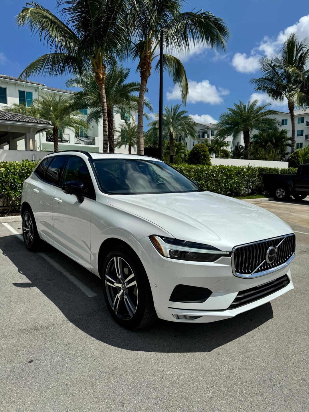 Volvo_XC60 