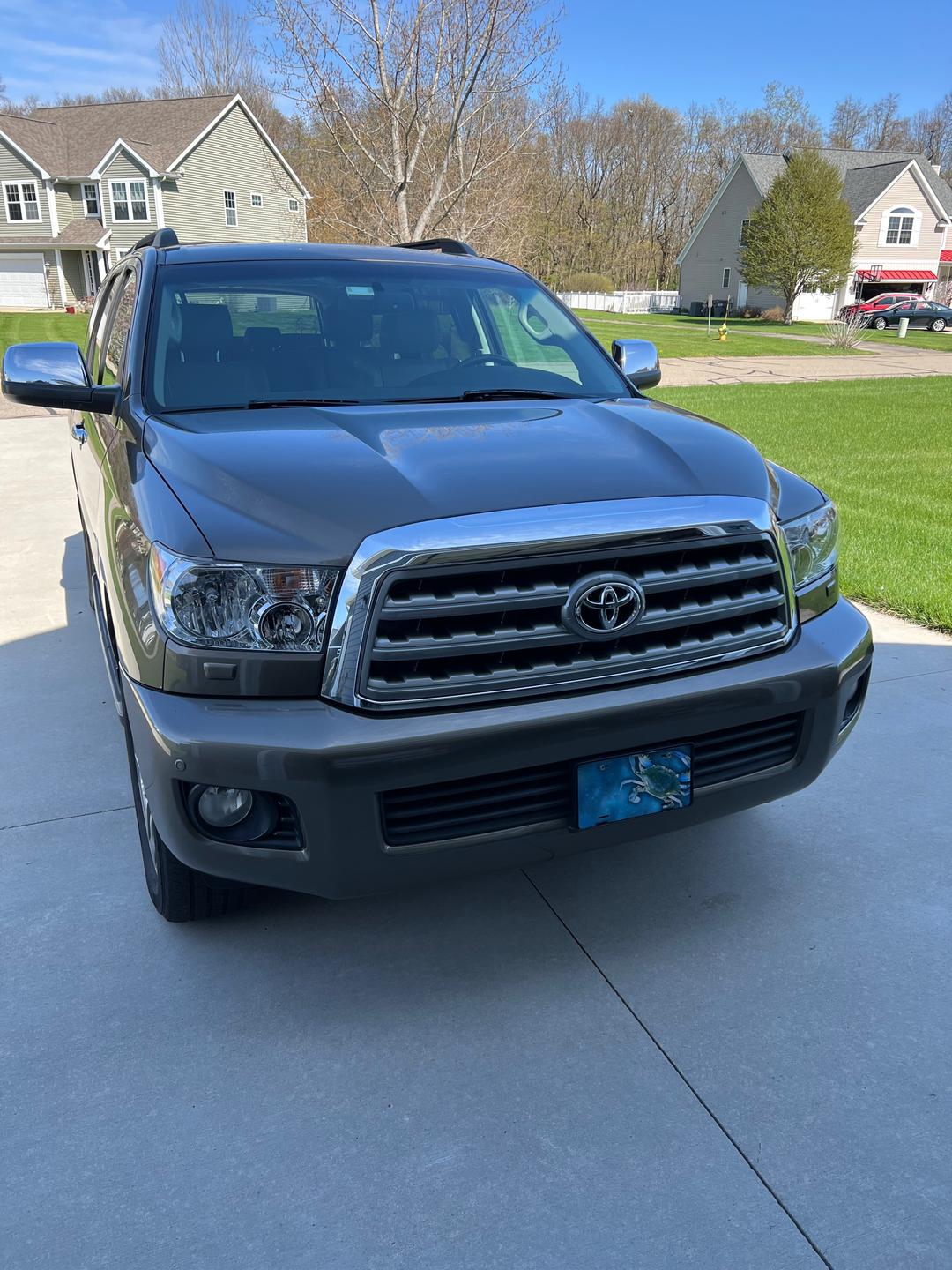 Toyota_Sequoia 