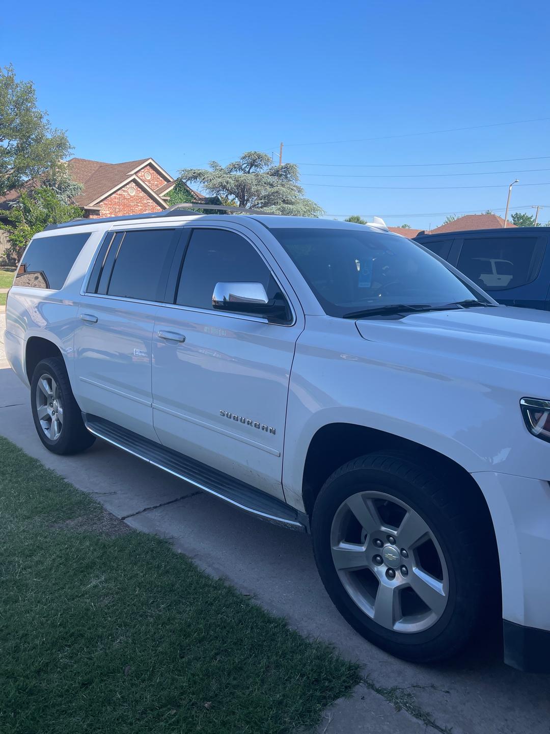 Chevrolet_Suburban 