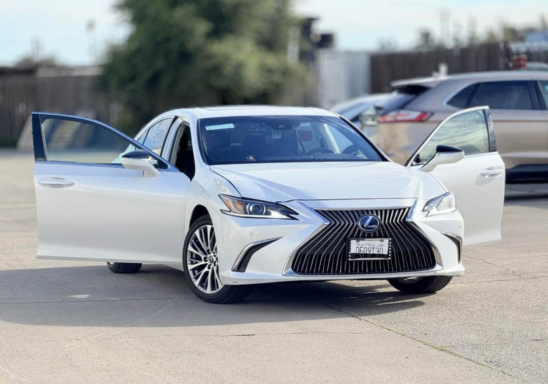Lexus_ES 300h 
